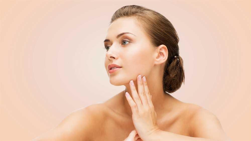 Уход за нежной кожей шеи и декольте женщин: полезные советы и рекомендации
