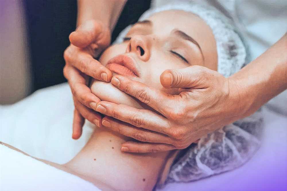 Почему массаж лица - важная процедура для улучшения состояния нежной кожи