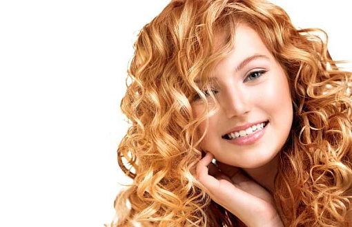 Секреты и советы по уходу за кудрявыми волосами после среднего возраста для красоты и здоровья
