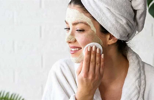 Как поддерживать чистоту лица: лучшие секреты и методы очищения кожи.